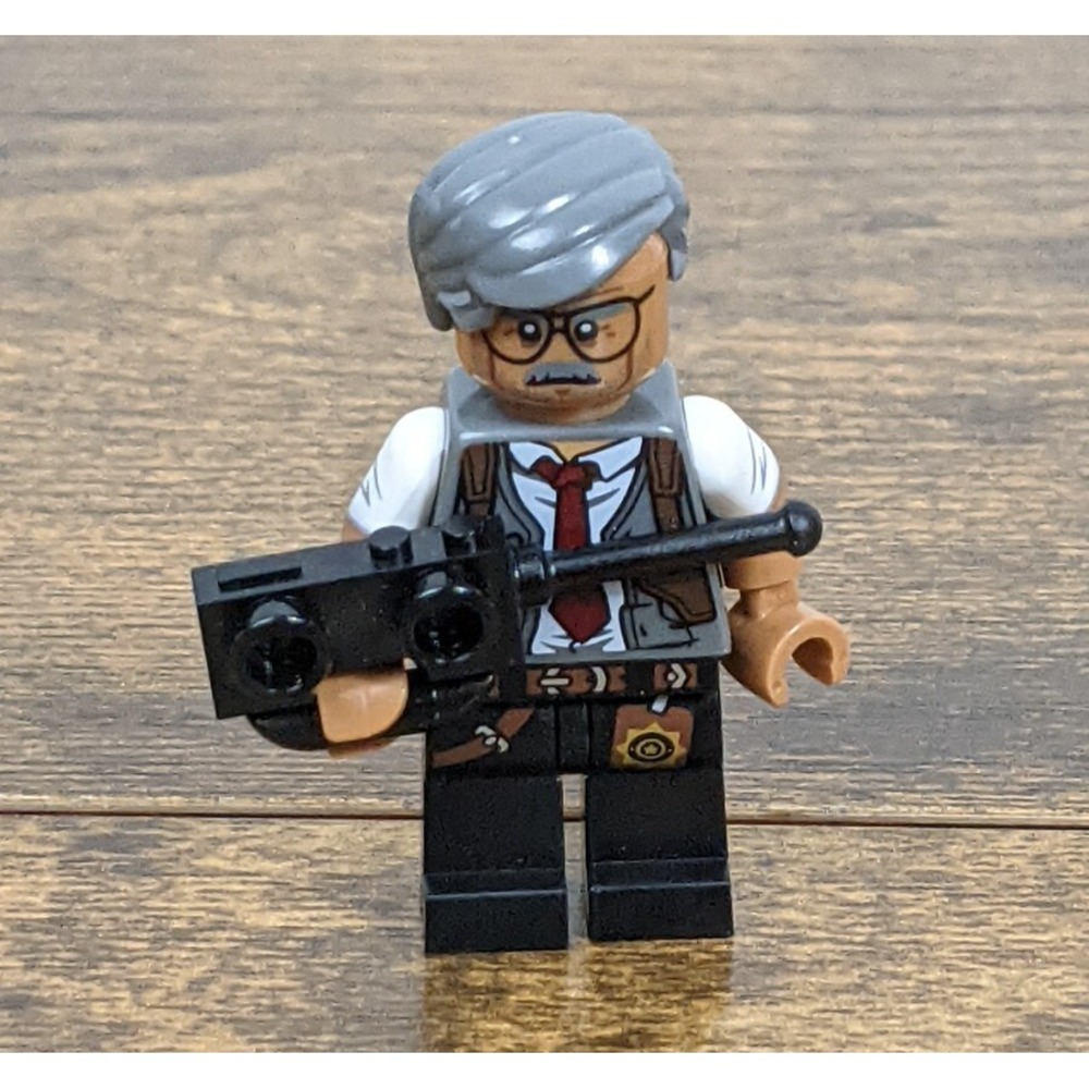 LEGO Minifigure – Adventurer/Detective with Gray Hair, Glasses‎ & Vest